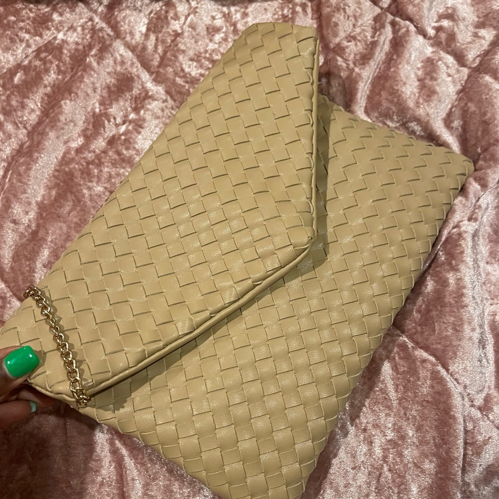 💛Cute Clutch bag💛